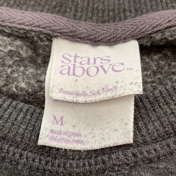 Cozy & soft Stars Above pullover sleepwear sweatshirt - Picture 2 of 3